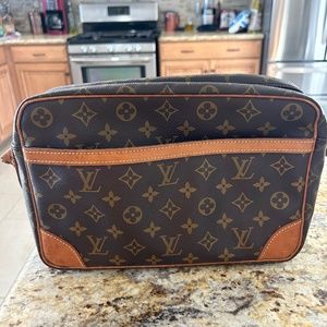 Louis Vuitton Trocadero 45 crossbody